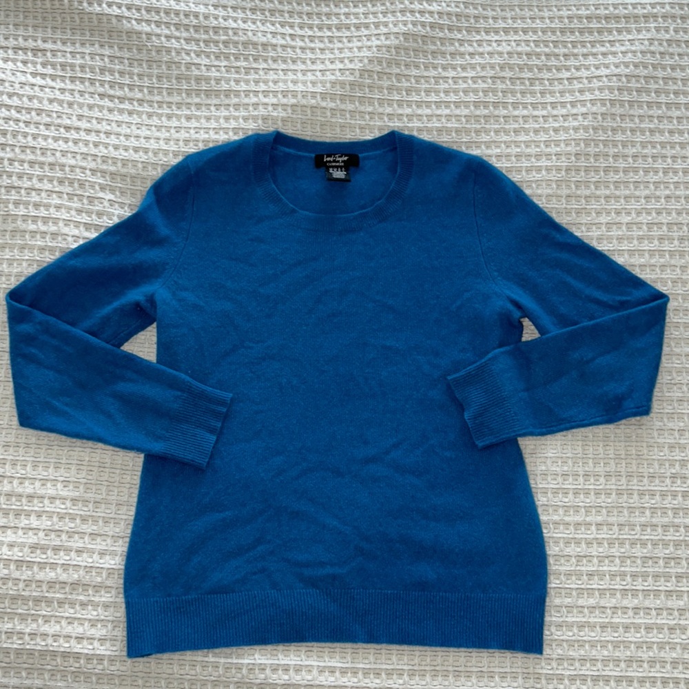 Blue Lord & Taylor Cashmere Sweater (medium)